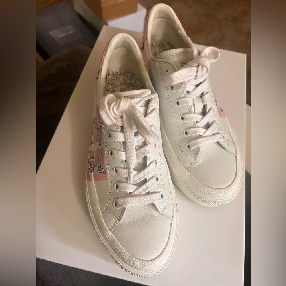 Pre-Owned 🐶 Givenchy x 101 Dalmatian Sneakers